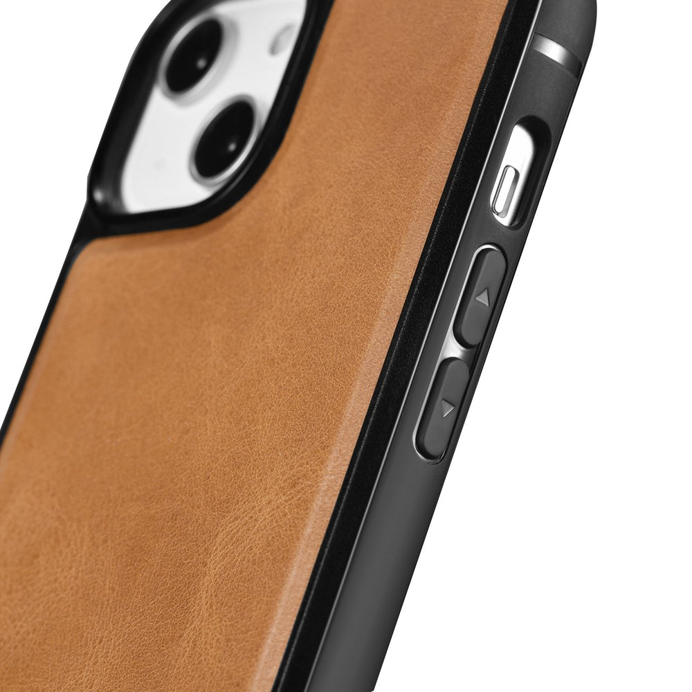 iCarer Leather Oil Wax case covered with natural leather for iPhone 14 brown (WMI14220717-TN)