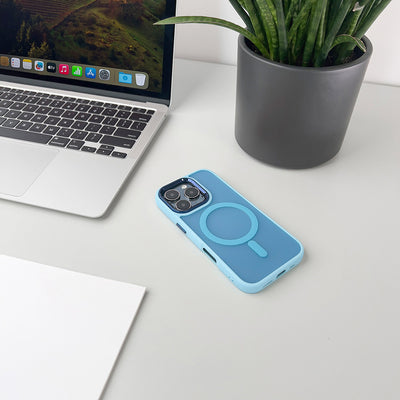 Magnetic Collection MagSafe case for iPhone 16 Pro - light blue